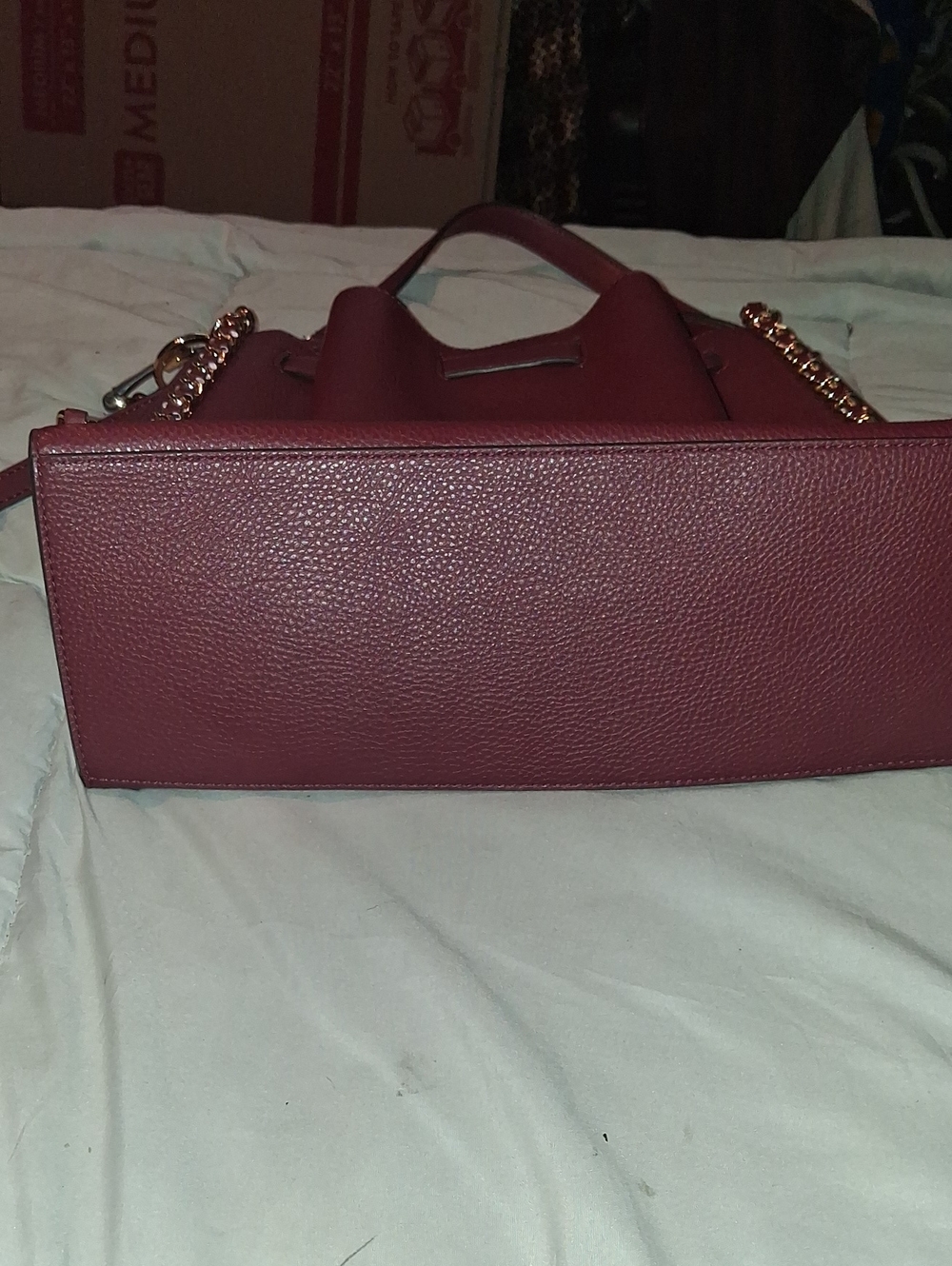 Michael Kors Burgundy Leather Shoulder Bag with Gold Chain Accents - Picture 4 of 9
